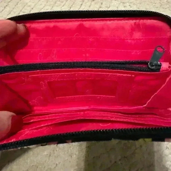Vera Bradley zip around wallet - Picture 7 of 7